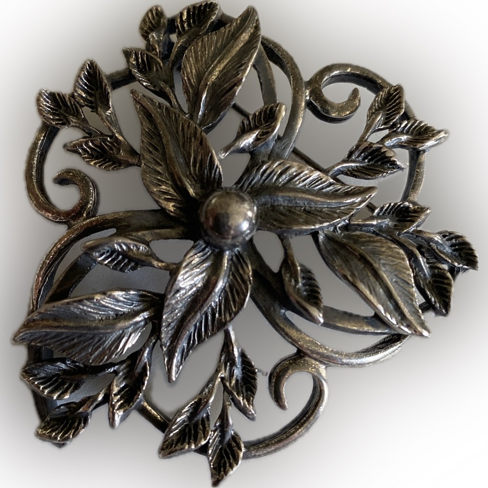 Botticelli Floral  Brooch